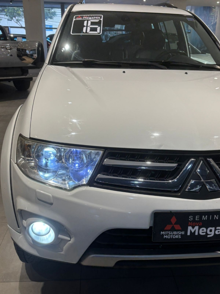 mitsubishi pajero 3.5 hpe 4x4 7 lugares v6 24v flex 4p automatico 2016