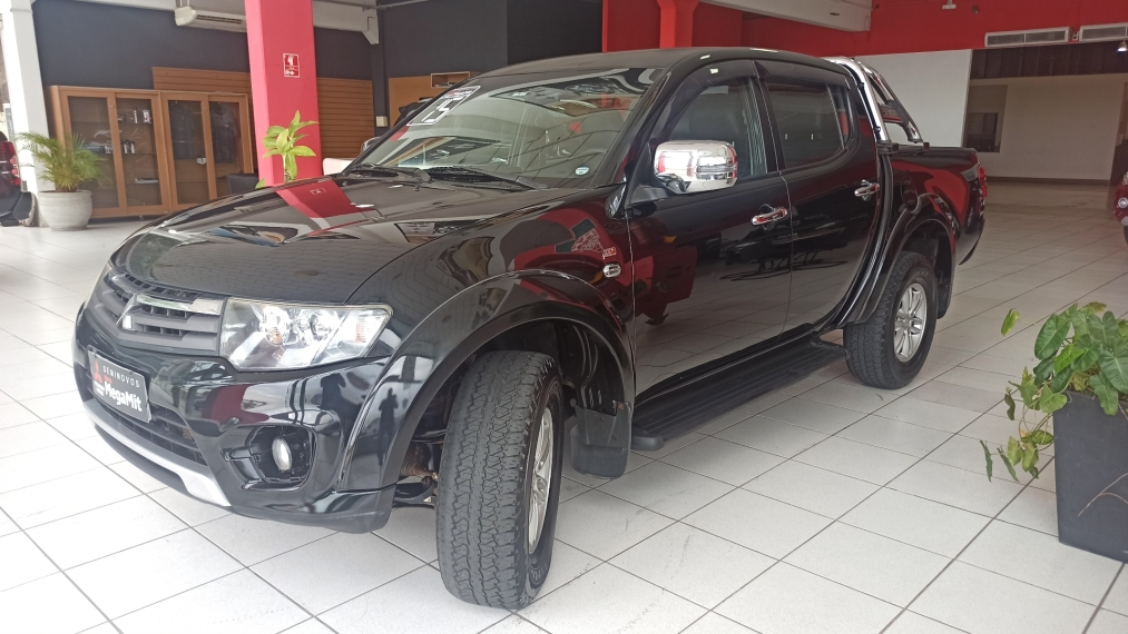 mitsubishi l200 triton hpe 3.2 at diesel 4p automatico 2015 mitsubishi l200 triton hpe 3.2 at diesel 4p automatico 2015