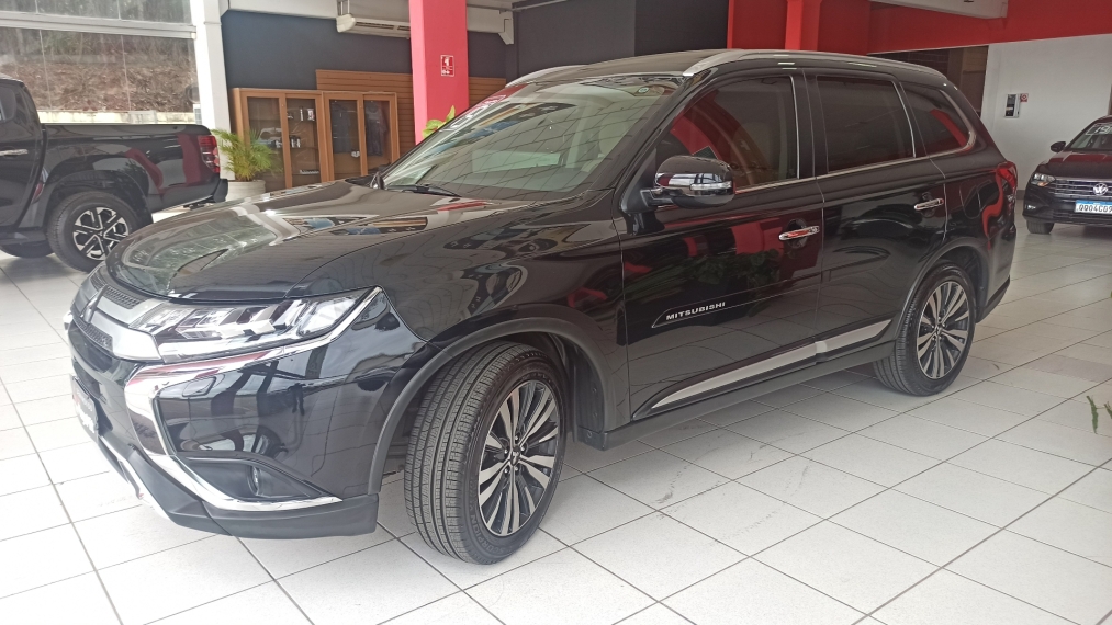 mitsubishi outlander 2.2 hpe-s diesel 4p automatico 2019 mitsubishi outlander 2.2 hpe-s diesel 4p automatico 2019