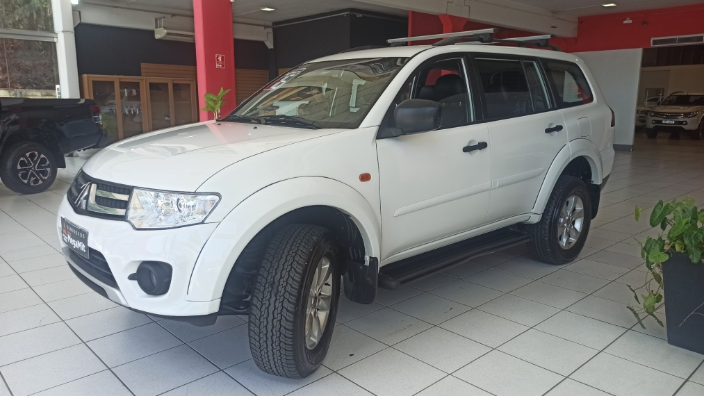 mitsubishi pajero dakar 4x4 5l 3.2 diesel 4p automatico 2016 mitsubishi pajero dakar 4x4 5l 3.2 diesel 4p automatico 2016
