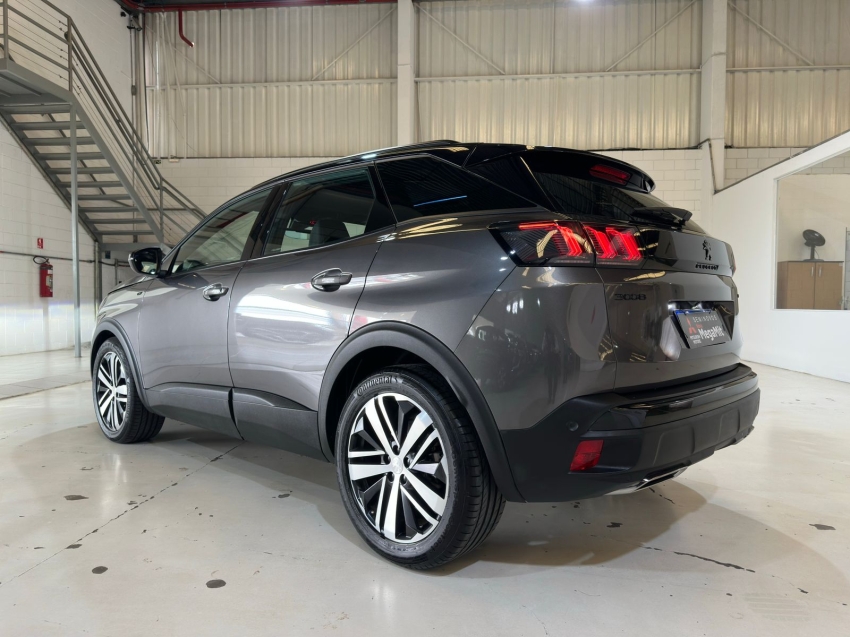 3008 gt pack 1.6 thp at top
