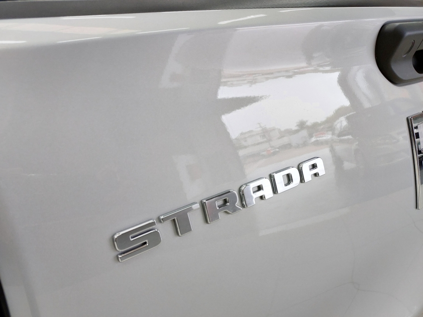 fiat strada endurance cabine plus 1.4 flex 2023 2p manual fiat strada endurance cabine plus 1.4 flex 2023 2p manual