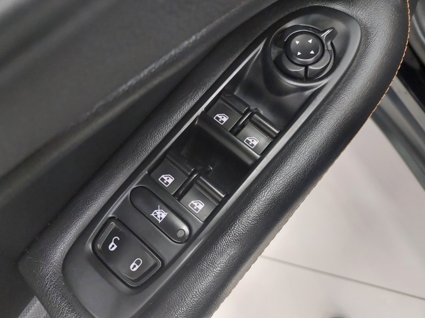 jeep compass longitude 2.0 16v 2017 flex 4p automatico jeep compass longitude 2.0 16v 2017 flex 4p automatico