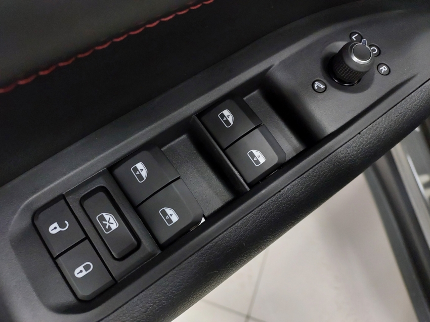 jeep compass trailhawk td350 4x4 2023 2.0 diesel 4p automatico jeep compass trailhawk td350 4x4 2023 2.0 diesel 4p automatico