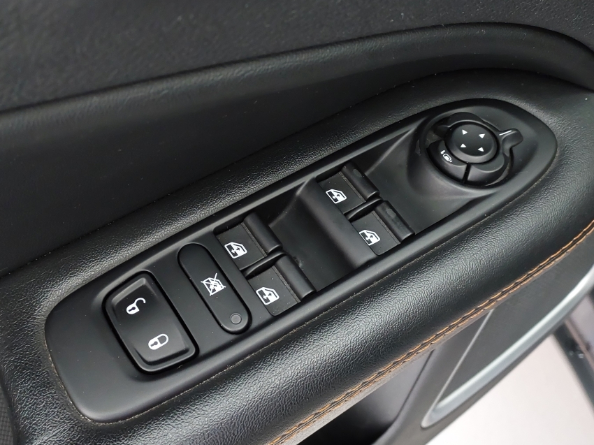 jeep compass 2.0 limited 4x4 at9 16v 2020 diesel 4p automatico jeep compass 2.0 limited 4x4 at9 16v 2020 diesel 4p automatico