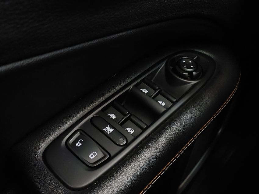 jeep compass sport at6 2.0 16v 2018 flex 4p automatico jeep compass sport at6 2.0 16v 2018 flex 4p automatico