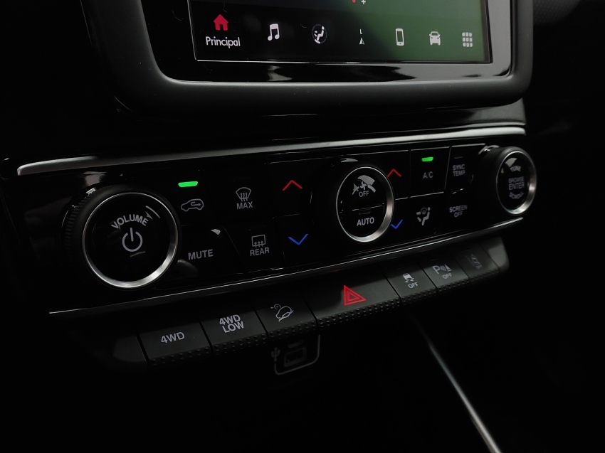 fiat toro ultra 2.0 at9 turbodiesel 4x4 2023 diesel 4p automatico fiat toro ultra 2.0 at9 turbodiesel 4x4 2023 diesel 4p automatico