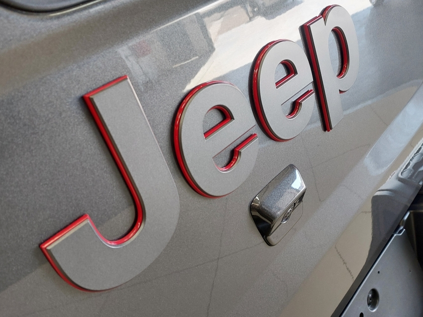 jeep gladiator rubicon 3.6 v6 4x4 2023 2.0 gasolina 4p automatico jeep gladiator rubicon 3.6 v6 4x4 2023 2.0 gasolina 4p automatico