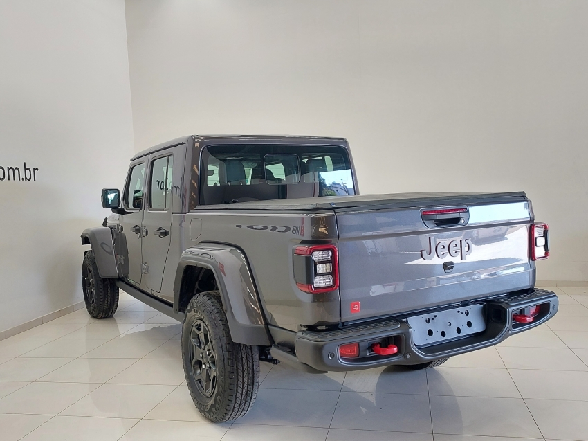 jeep gladiator rubicon 3.6 v6 4x4 2023 2.0 gasolina 4p automatico jeep gladiator rubicon 3.6 v6 4x4 2023 2.0 gasolina 4p automatico