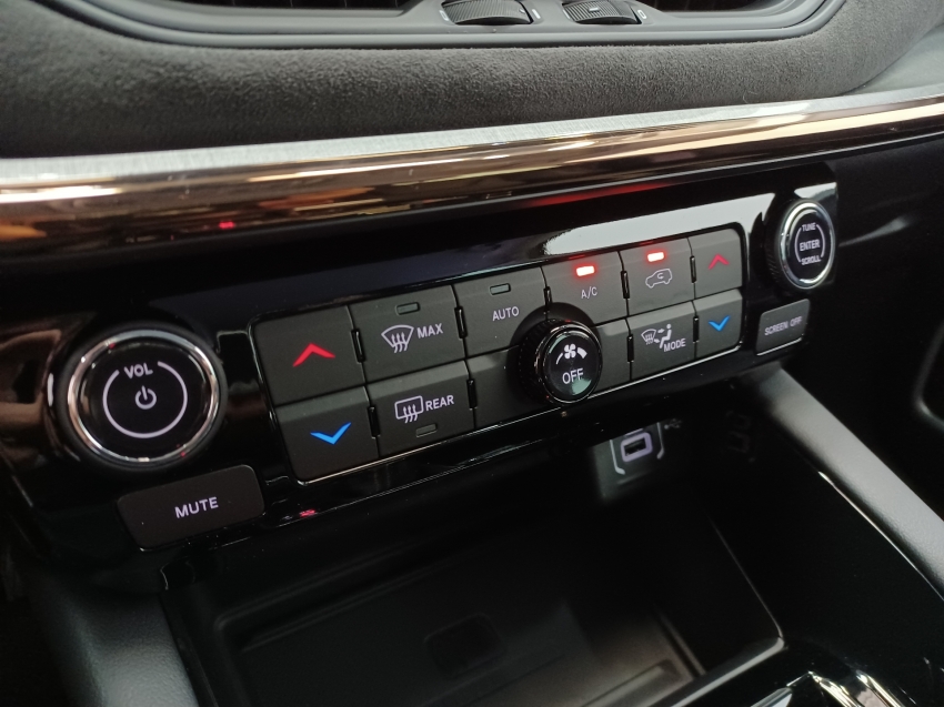 jeep commander limited t270 turbo flex 2023 1.3 4p automatico jeep commander limited t270 turbo flex 2023 1.3 4p automatico