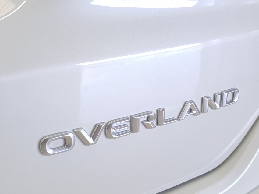 jeep commander overland td380 4x4 2023 2.0 diesel 4p automatico jeep commander overland td380 4x4 2023 2.0 diesel 4p automatico