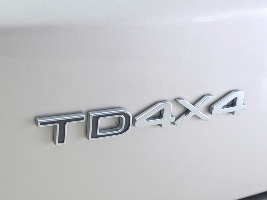jeep commander overland td380 4x4 2023 2.0 diesel 4p automatico jeep commander overland td380 4x4 2023 2.0 diesel 4p automatico