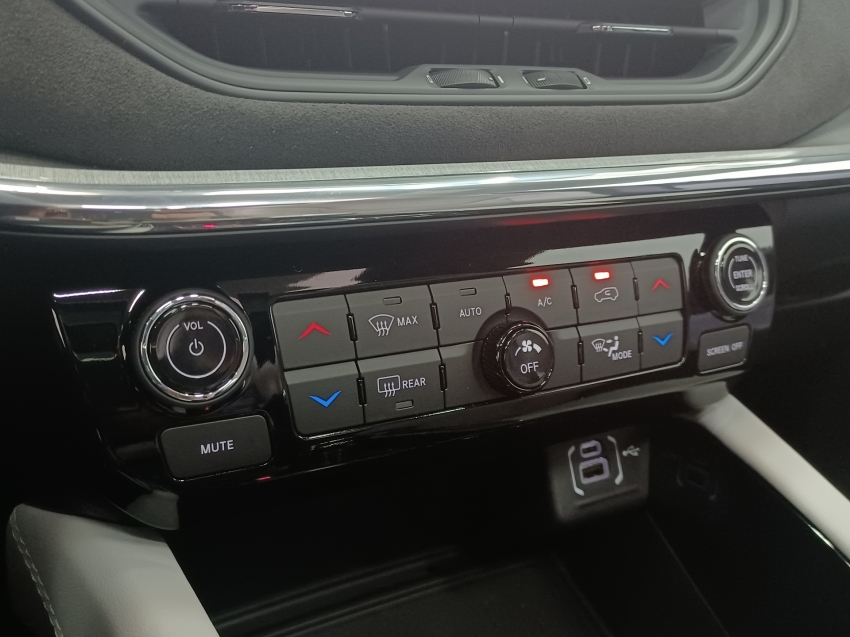 jeep commander overland t270 turbo flex 2023 1.3 4p automatico jeep commander overland t270 turbo flex 2023 1.3 4p automatico