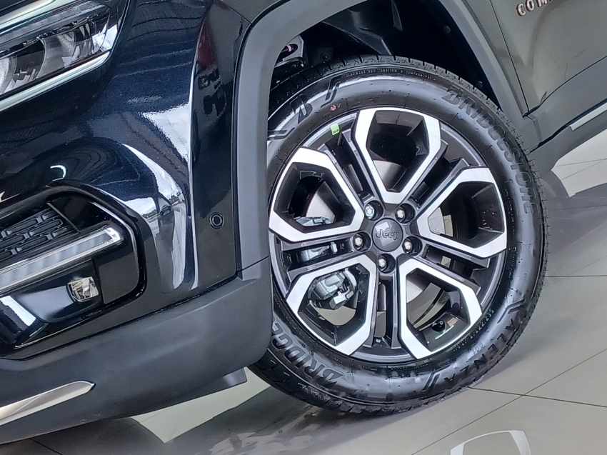 jeep commander limited t270 turbo flex 2023 1.3 4p automatico jeep commander limited t270 turbo flex 2023 1.3 4p automatico