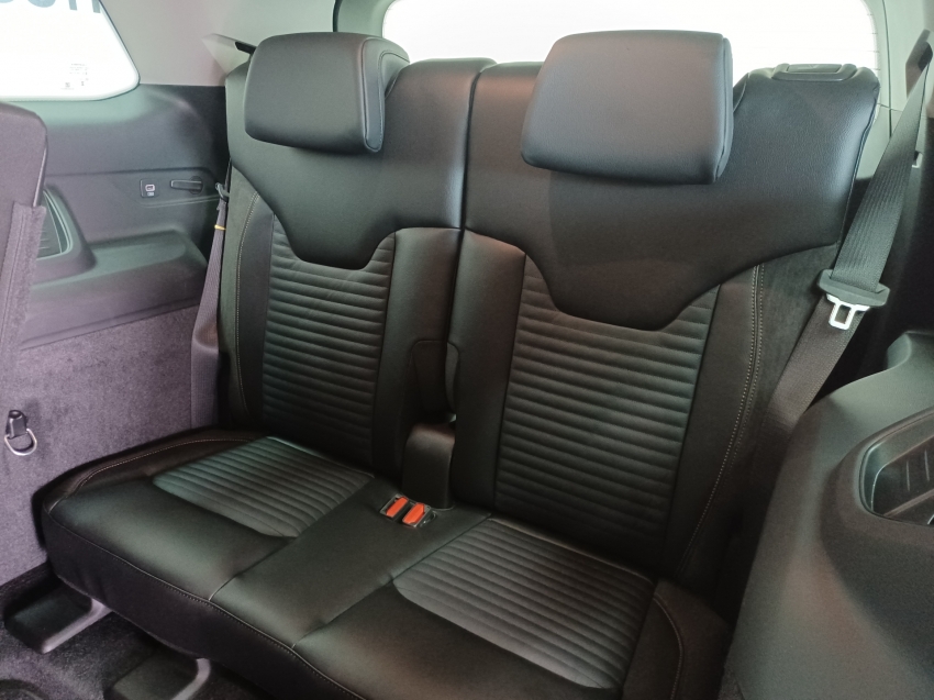 jeep commander limited t270 turbo flex 2023 1.3 4p automatico jeep commander limited t270 turbo flex 2023 1.3 4p automatico