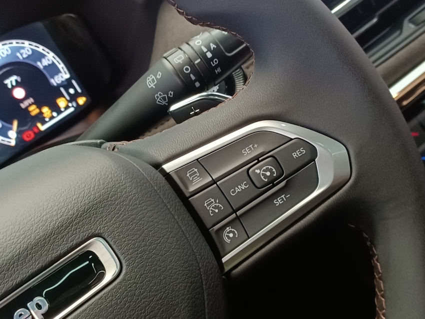 jeep commander overland td380 4x4 2023 2.0 diesel 4p automatico jeep commander overland td380 4x4 2023 2.0 diesel 4p automatico
