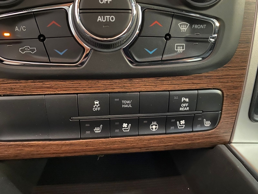 ram 1500 classic laramie night edition 5.7 cd 2022 gasolina 4p automatico 2023 ram 1500 classic laramie night edition 5.7 cd 2022 gasolina 4p automatico 2023