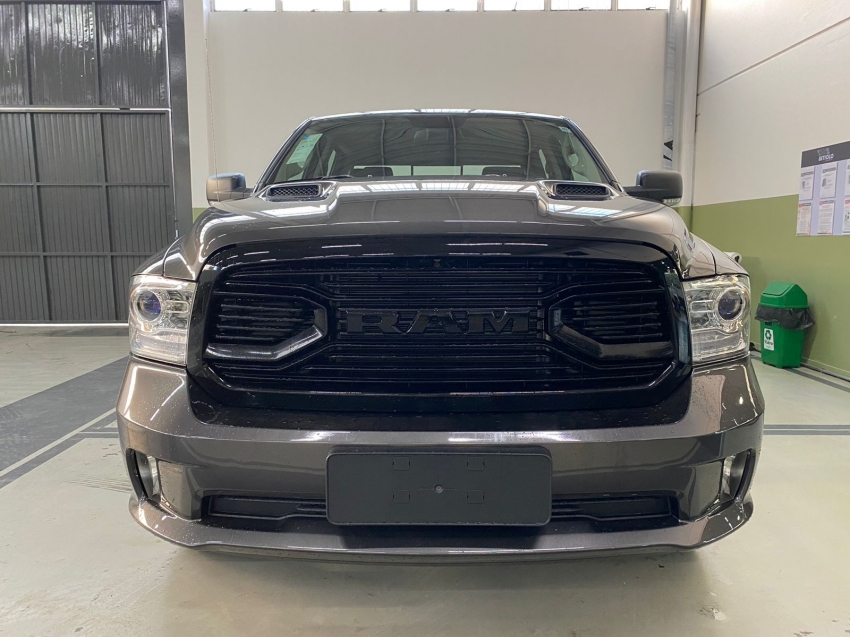 ram 1500 classic laramie night edition 5.7 cd 2022 gasolina 4p automatico 2023 ram 1500 classic laramie night edition 5.7 cd 2022 gasolina 4p automatico 2023