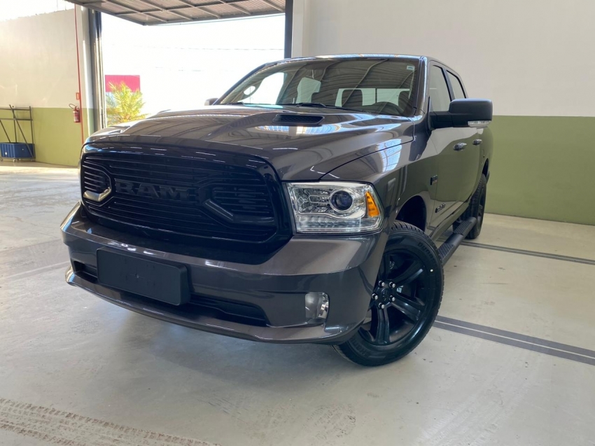 ram 1500 classic laramie night edition 5.7 cd 2022 gasolina 4p automatico 2023 ram 1500 classic laramie night edition 5.7 cd 2022 gasolina 4p automatico 2023