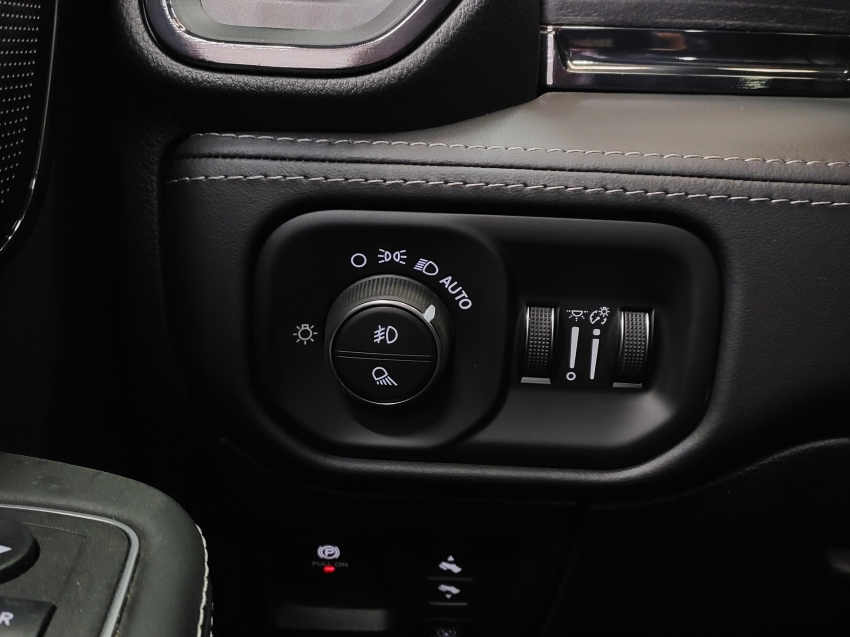ram 1500 limited 5.7 4x4 2023 gasolina 4p automatico ram 1500 limited 5.7 4x4 2023 gasolina 4p automatico