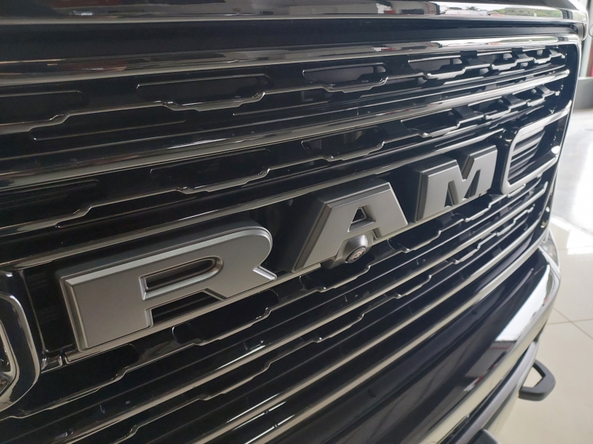 ram 1500 limited 5.7 4x4 2023 gasolina 4p automatico ram 1500 limited 5.7 4x4 2023 gasolina 4p automatico