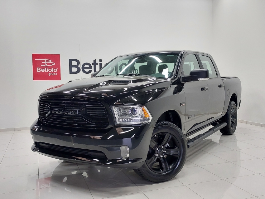 ram classic laramie night edition 5.7 4x4 cd 2022 gasolina 4p automatico 2023 ram classic laramie night edition 5.7 4x4 cd 2022 gasolina 4p automatico 2023