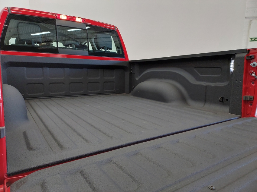 ram classic laramie night edition 5.7 4x4 cd 2022 gasolina 4p automatico 2023 ram classic laramie night edition 5.7 4x4 cd 2022 gasolina 4p automatico 2023