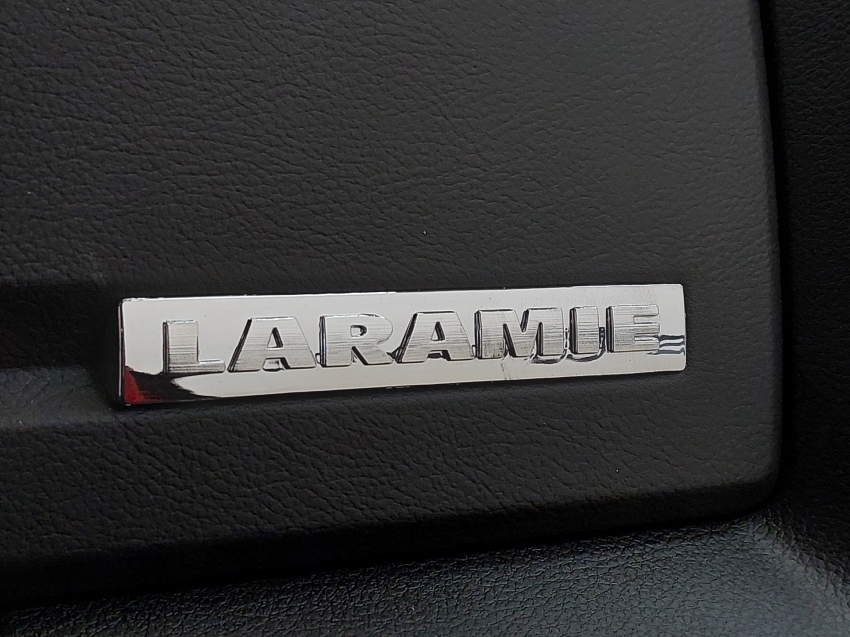 ram classic laramie night edition 5.7 4x4 cd 2022 gasolina 4p automatico 2023 ram classic laramie night edition 5.7 4x4 cd 2022 gasolina 4p automatico 2023