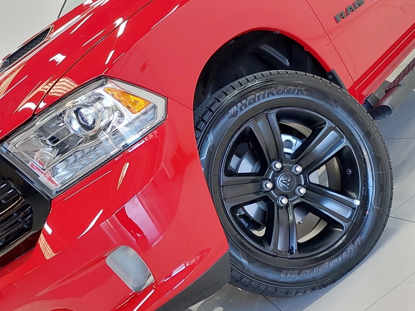ram classic laramie night edition 5.7 4x4 cd 2022 gasolina 4p automatico 2023 ram classic laramie night edition 5.7 4x4 cd 2022 gasolina 4p automatico 2023