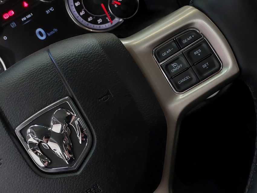ram classic laramie night edition 5.7 4x4 cd 2022 gasolina 4p automatico 2023 ram classic laramie night edition 5.7 4x4 cd 2022 gasolina 4p automatico 2023