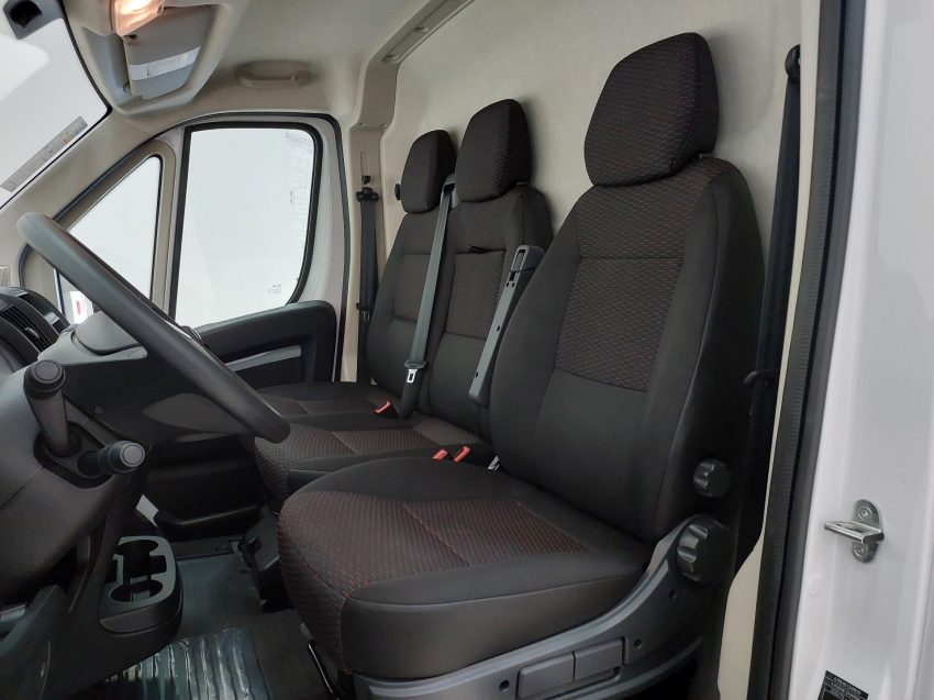 fiat ducato cargo curto 11.5 m³ 2022 2.3 diesel 3p manual 2023 fiat ducato cargo curto 11.5 m³ 2022 2.3 diesel 3p manual 2023
