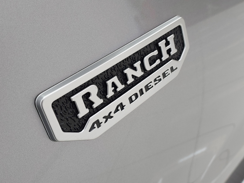 fiat toro ranch 2.0 turbodiesel at9 4x4 2023 flex 4p automatico fiat toro ranch 2.0 turbodiesel at9 4x4 2023 flex 4p automatico