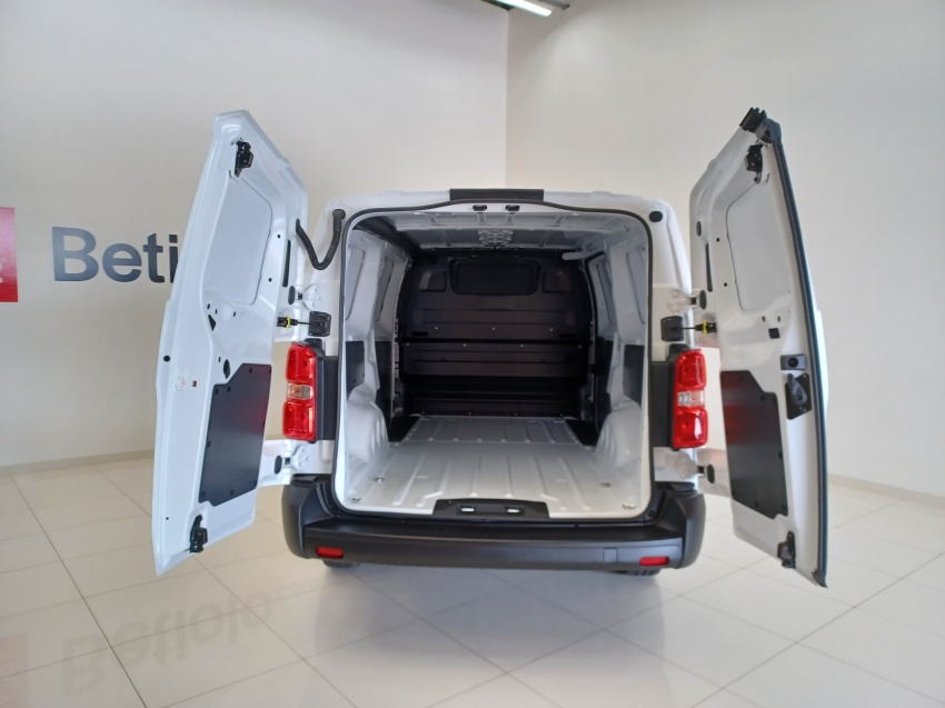 fiat scudo 1.5 bluehdi diesel cargo manual 2023 2p 2024 fiat scudo 1.5 bluehdi diesel cargo manual 2023 2p 2024