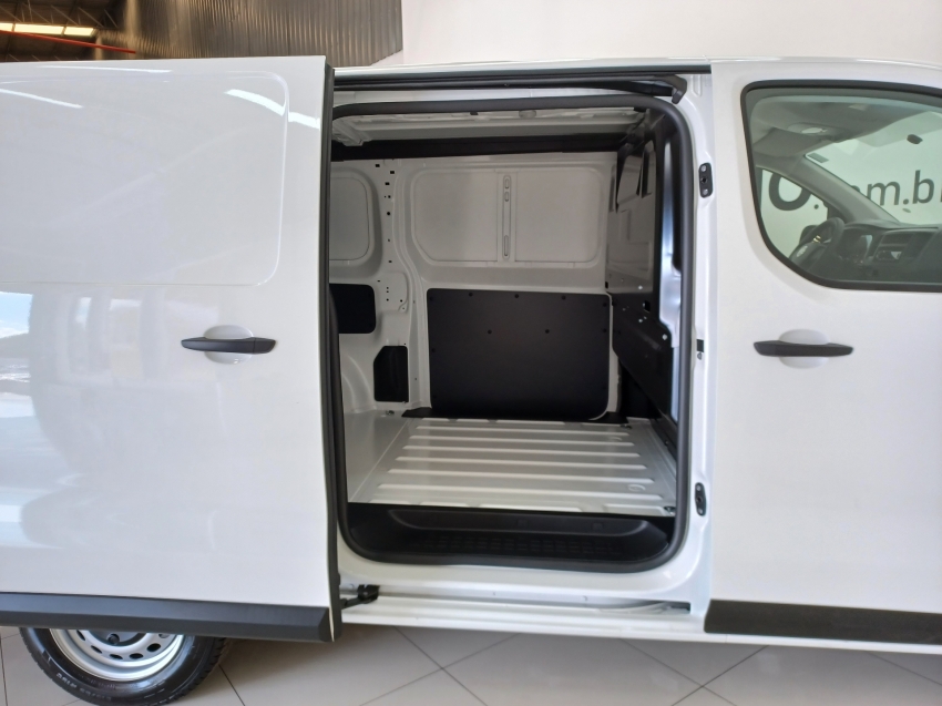 fiat scudo 1.5 bluehdi diesel cargo manual 2023 2p 2024 fiat scudo 1.5 bluehdi diesel cargo manual 2023 2p 2024
