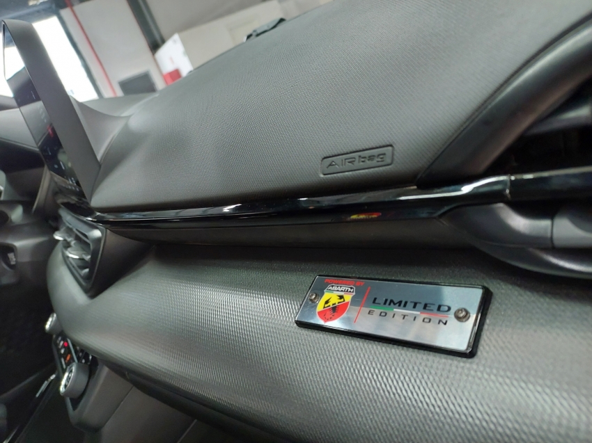 fiat fastback limited edition turbo 270 power by abarth flex 2023 1.3 4p automatico fiat fastback limited edition turbo 270 power by abarth flex 2023 1.3 4p automatico