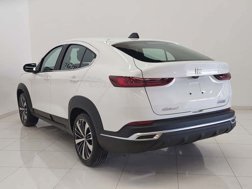 fiat fastback audace turbo 200 2023 1.0 flex 4p automatico 2024 fiat fastback audace turbo 200 2023 1.0 flex 4p automatico 2024