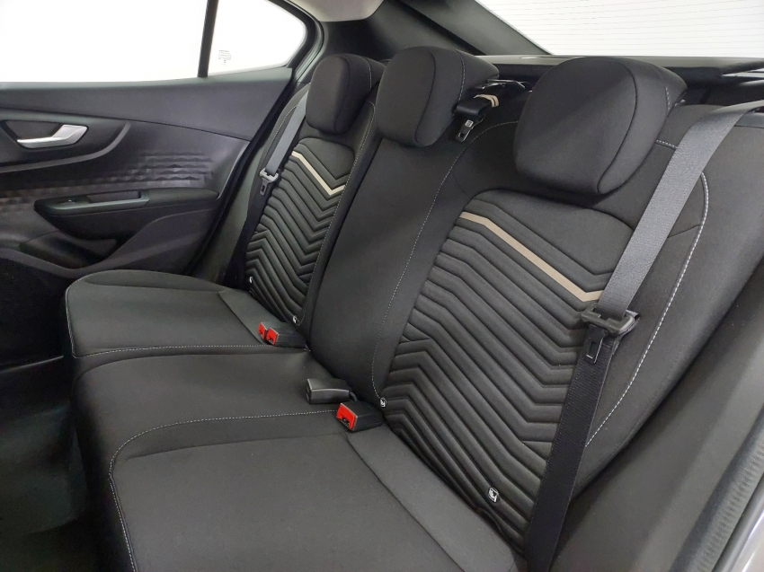 fiat fastback 1.0 turbo 200 2023 flex 4p automatico fiat fastback 1.0 turbo 200 2023 flex 4p automatico