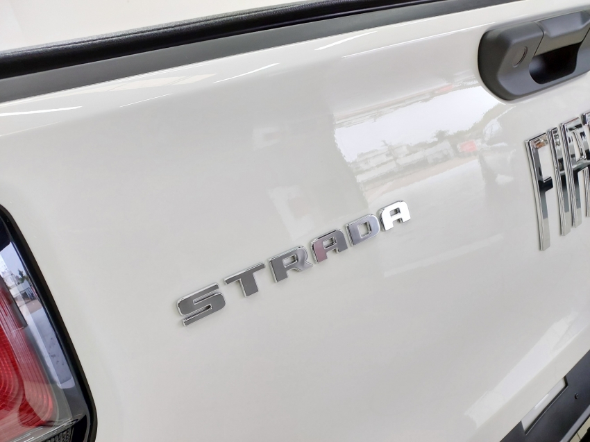 fiat strada endurance cabine plus 1.4 flex 2023 2p manual fiat strada endurance cabine plus 1.4 flex 2023 2p manual