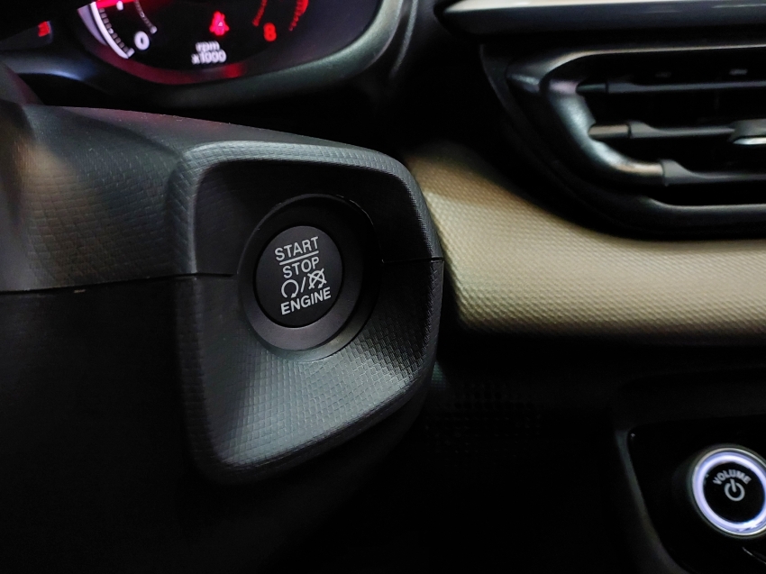 fiat fastback 1.0 turbo 200 flex cvt 4p automatico 2025 fiat fastback 1.0 turbo 200 flex cvt 4p automatico 2025