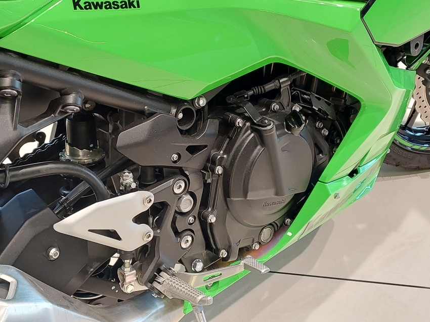 kawasaki ninja 400 gasolina manual 2024