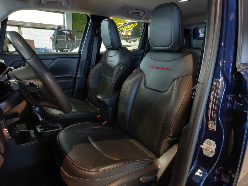 jeep renegade 1.3 t270 turbo flex trailhawk 4x4 at9 4p automatico 2022