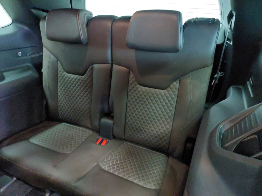 jeep commander 2.0 td380 turbo diesel overland at9 2022