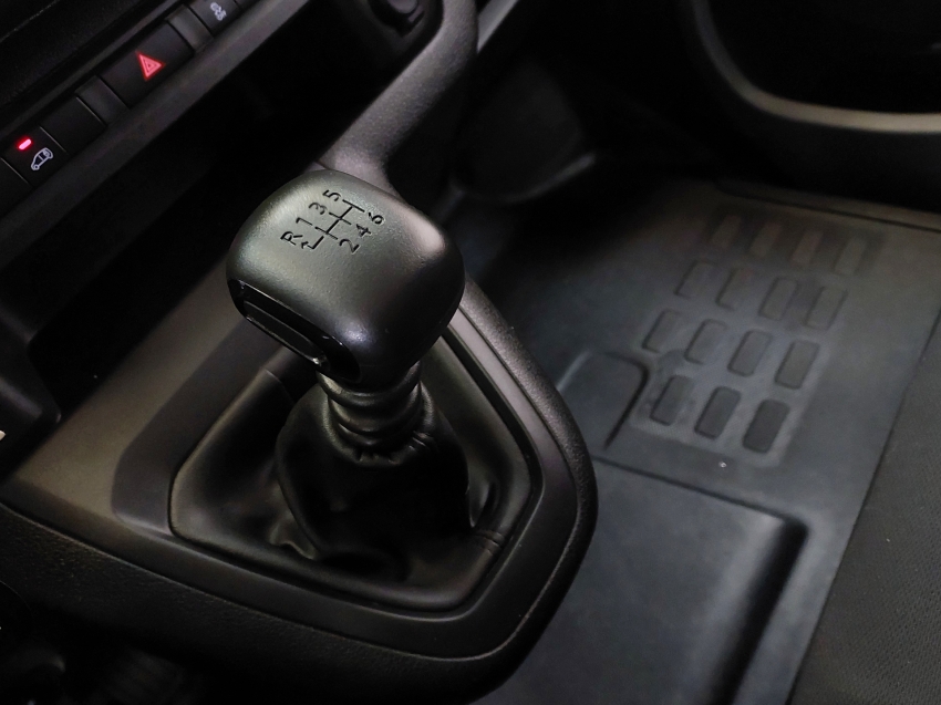 fiat scudo 1.5 bluehdi diesel cargo manual 2024
