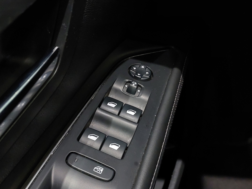 peugeot 5008 1.6 griffe thp 16v gasolina 4p automatico 2019