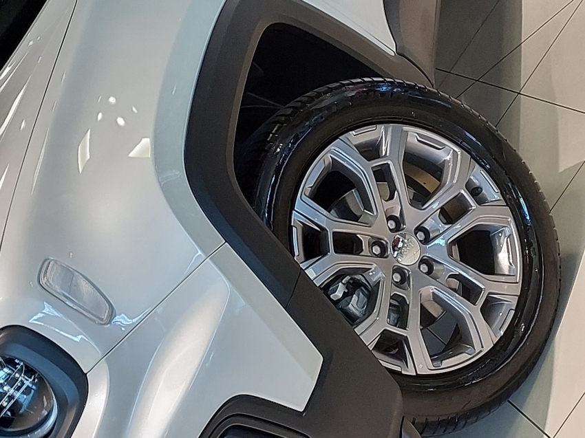 jeep renegade 1.3 t270 turbo flex longitude at6 4p automatico 2025