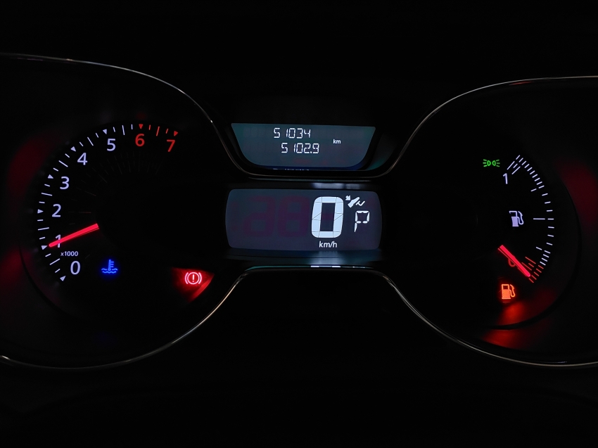 renault captur 1.6 16v sce flex intense x-tronic 4p automatico 2018