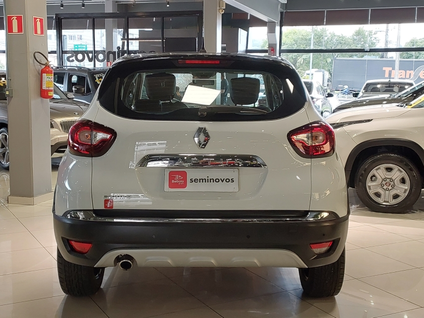 renault captur 1.6 16v sce flex intense x-tronic 4p automatico 2018