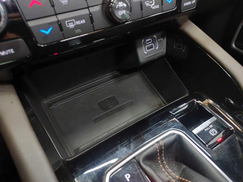 jeep commander 2.0 td380 turbo diesel overland at9 4p automatico 2024