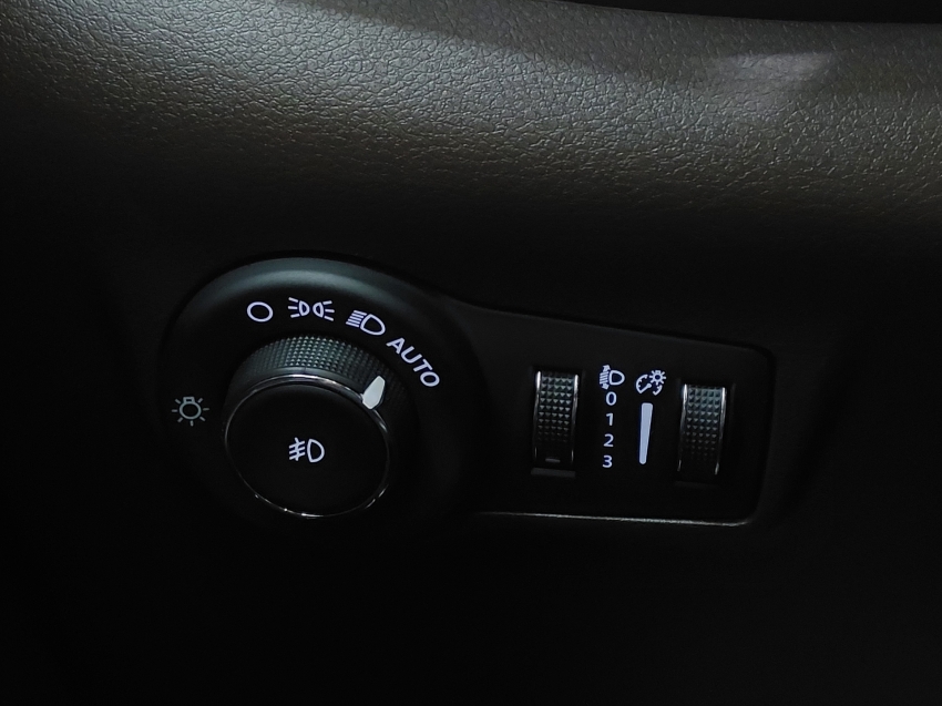 jeep commander 2.0 td380 turbo diesel overland at9 4p automatico 2024