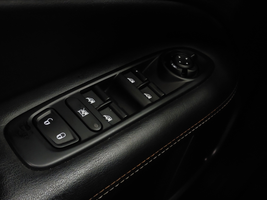 jeep compass 2.0 16v flex longitude automatico 4p 2019